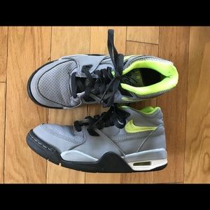 Nike Airflight ‘89 Wolf Gray 5.5Y